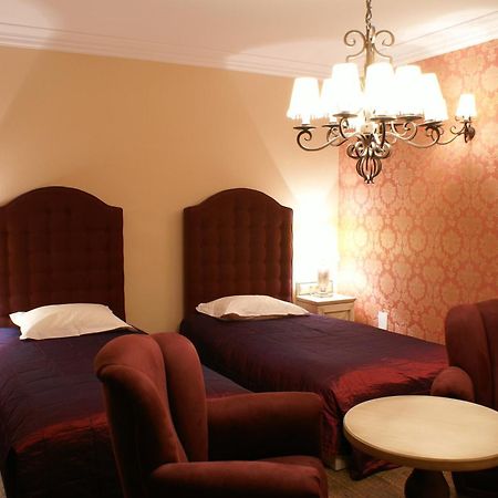 Berberys Park Hotel Казимеж-Дольны Экстерьер фото