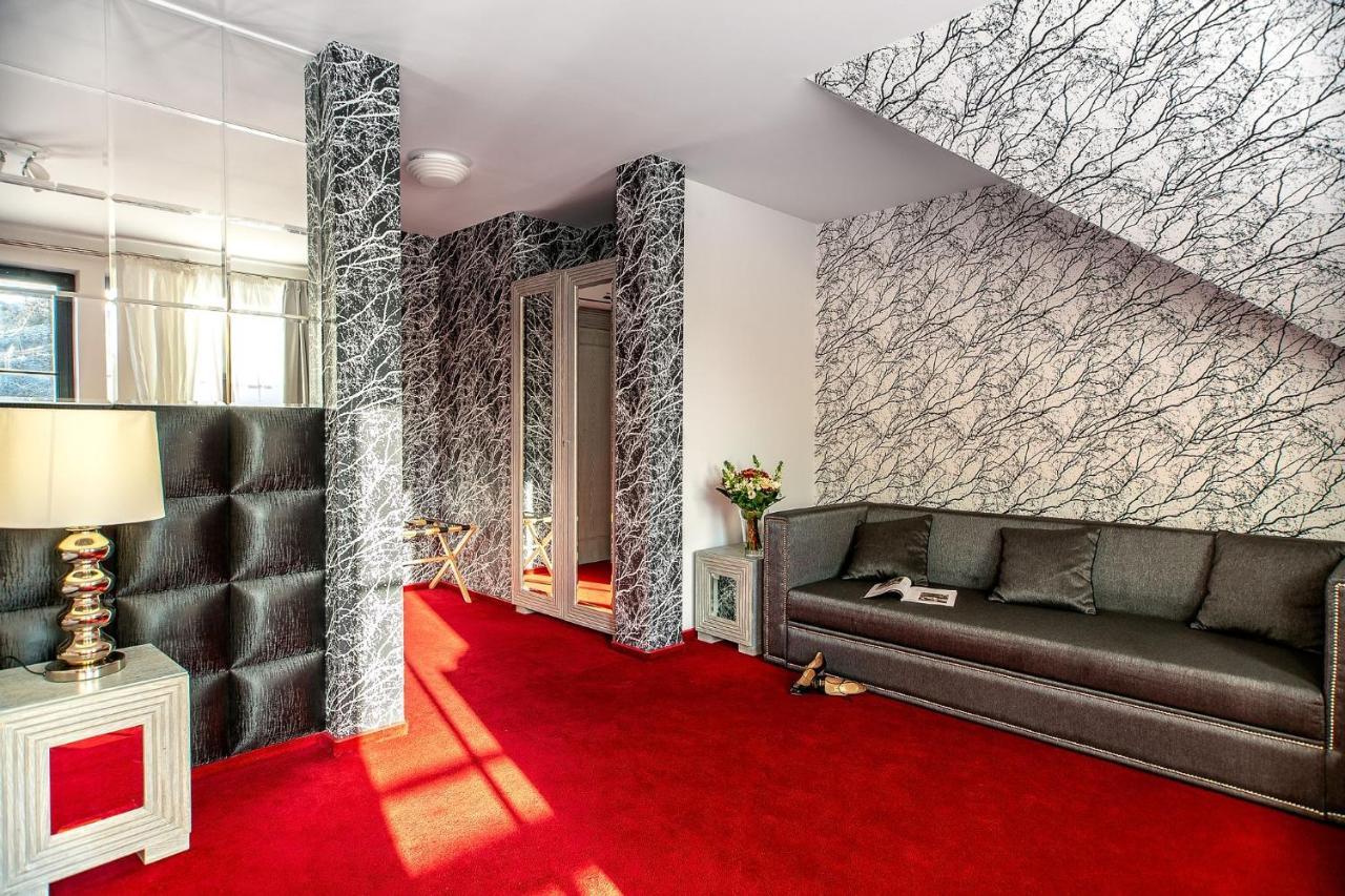 Berberys Park Hotel Казимеж-Дольны Экстерьер фото