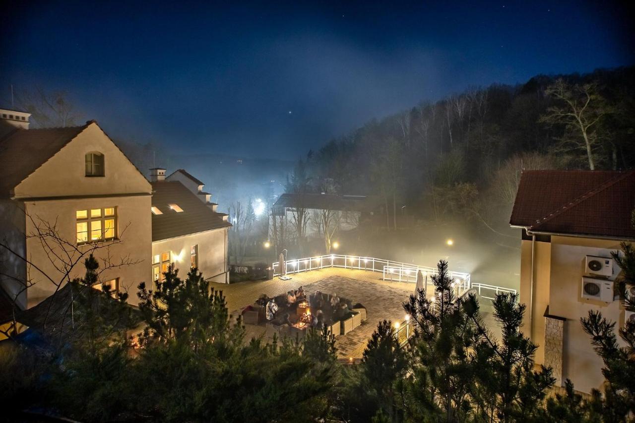 Berberys Park Hotel Казимеж-Дольны Экстерьер фото